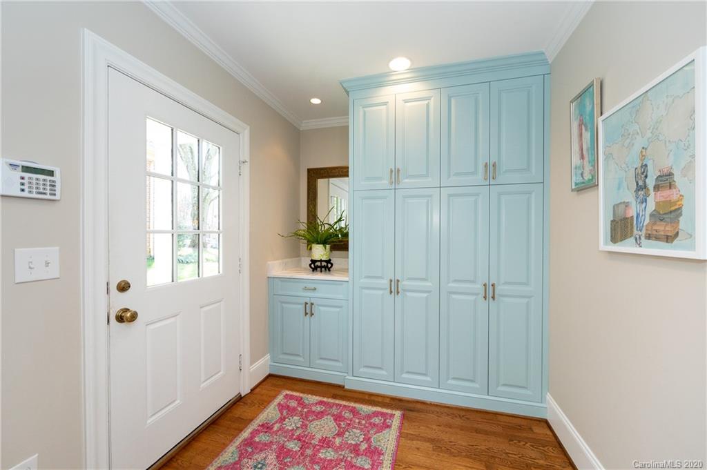 1775 Sterling Road Charlotte, NC 28209 - Photo 17 of 46 Gallery Image 17