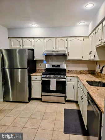 $379,900 | 5 Pioneer Court, Ewing, NJ 08628