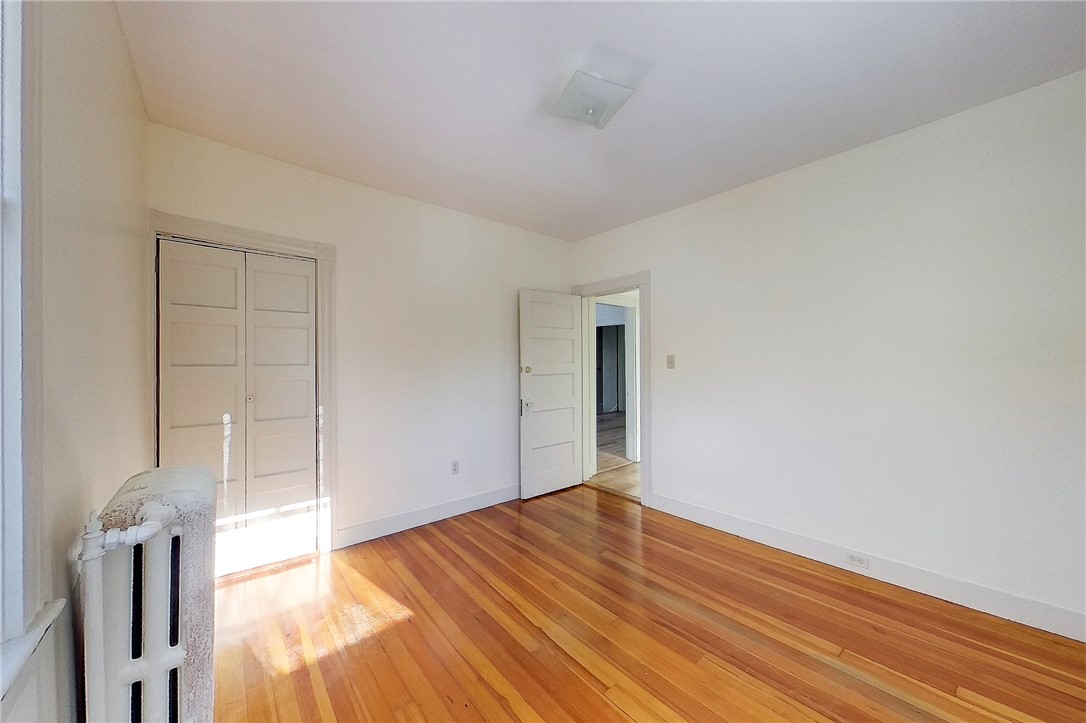 6 Russell Avenue Newport, RI 02840 - Photo 14 of 20