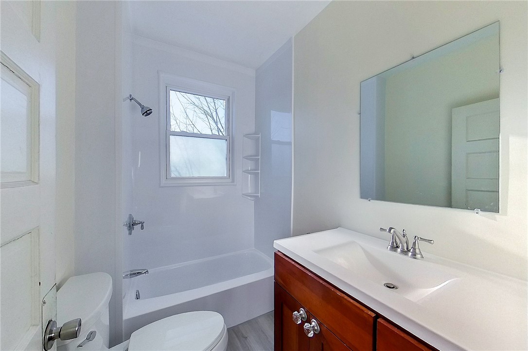 6 Russell Avenue Newport, RI 02840 - Photo 17 of 20