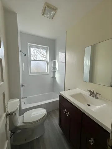 $3,000 | 6 Russell Avenue, Newport, RI 02840