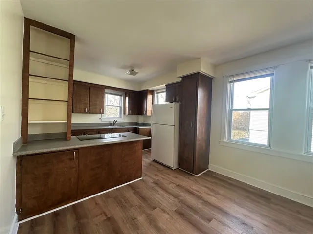 $3,000 | 6 Russell Avenue, Newport, RI 02840