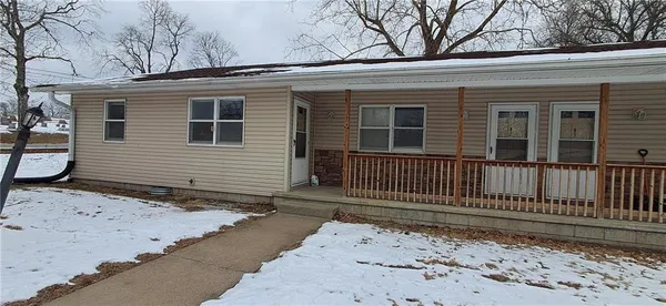 $900 | 801 South 5th Street, Unit 1, Savannah, MO 64485