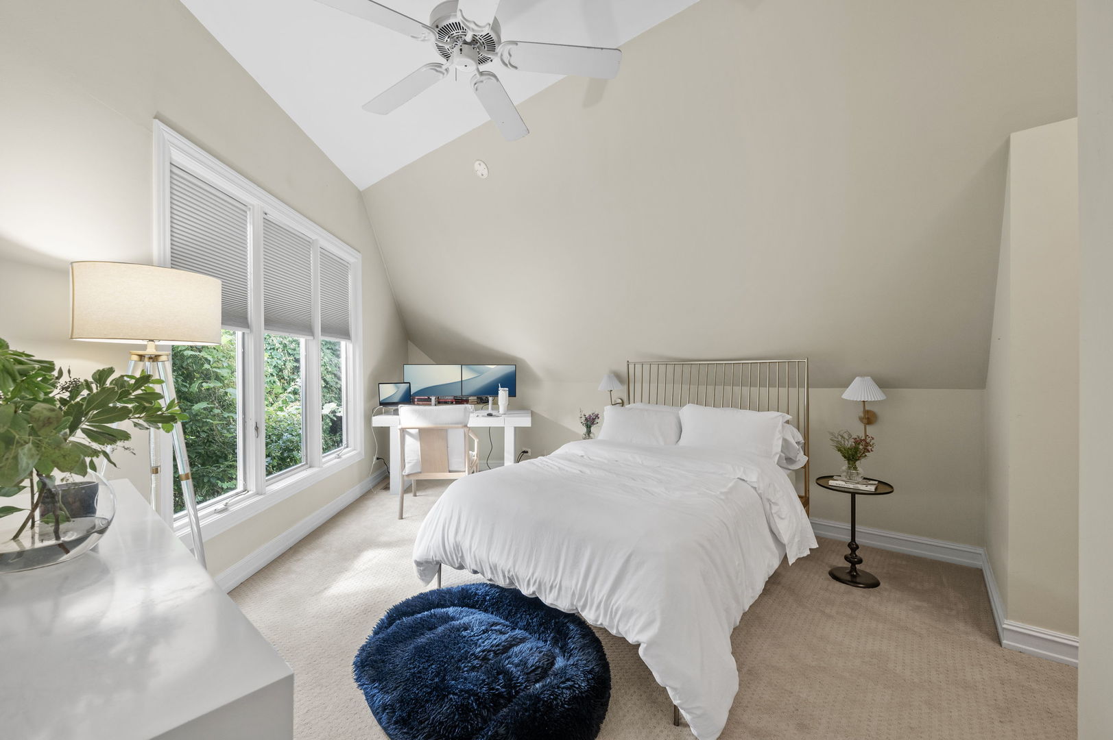 250 South Sheridan Road Lake Forest, IL 60045 - Photo 24 of 30 a bedroom with a bed and a large window