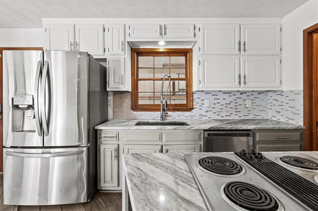 20 Lisa Court Stockbridge, GA 30281 - Photo 11 of 62