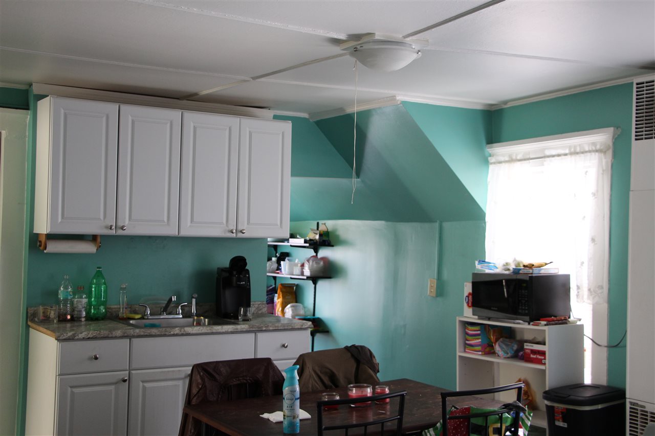 89 4th Street Manchester, NH 03102 - Photo 15 of 37