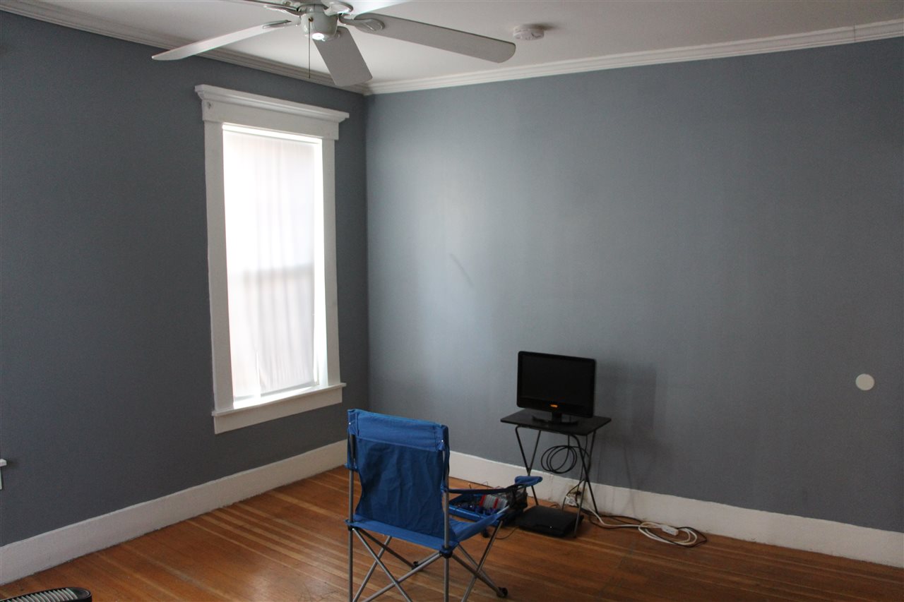 89 4th Street Manchester, NH 03102 - Photo 7 of 37