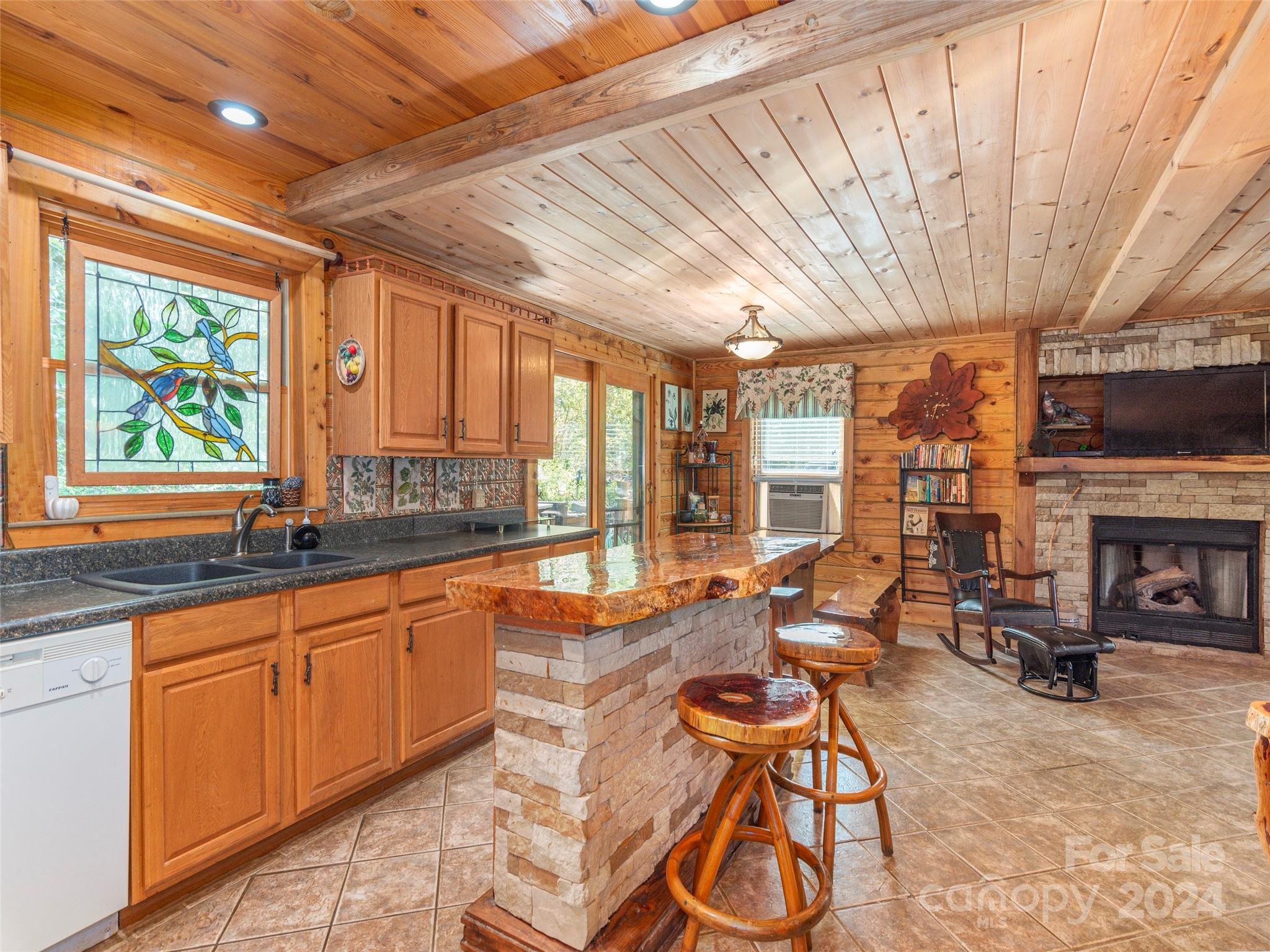 218 Crosspatch Lane Bryson City, NC 28713 - Photo 11 of 40