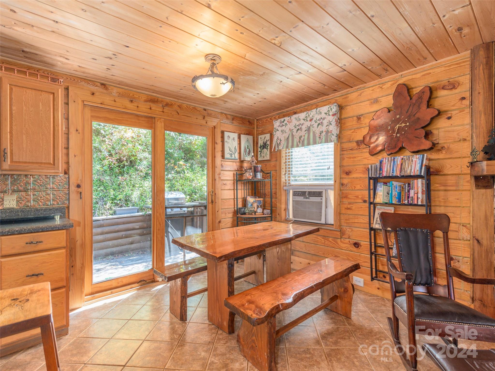 218 Crosspatch Lane Bryson City, NC 28713 - Photo 7 of 40