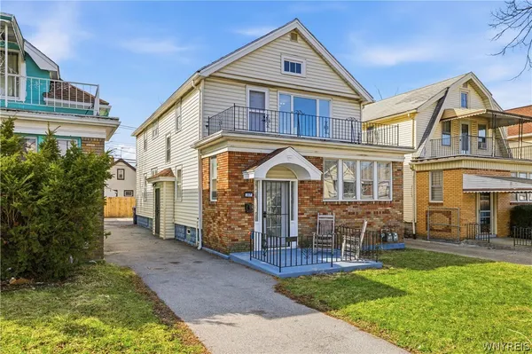 $304,999 | 207 Davidson Avenue, Buffalo, NY 14215