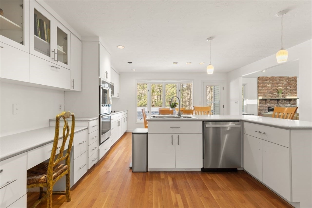 17 Niantic Road Sharon, MA 02067 - Photo 22 of 39