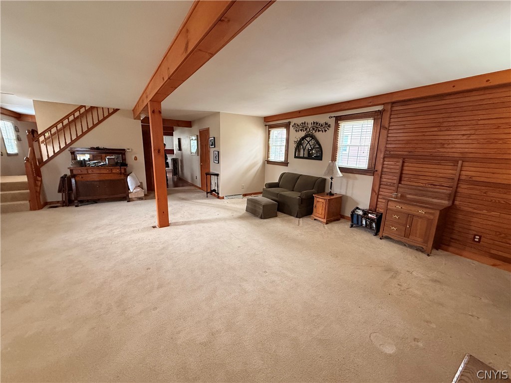 1845 Whiting Road Van Buren, NY 13112 - Photo 21 of 50 Livingroom