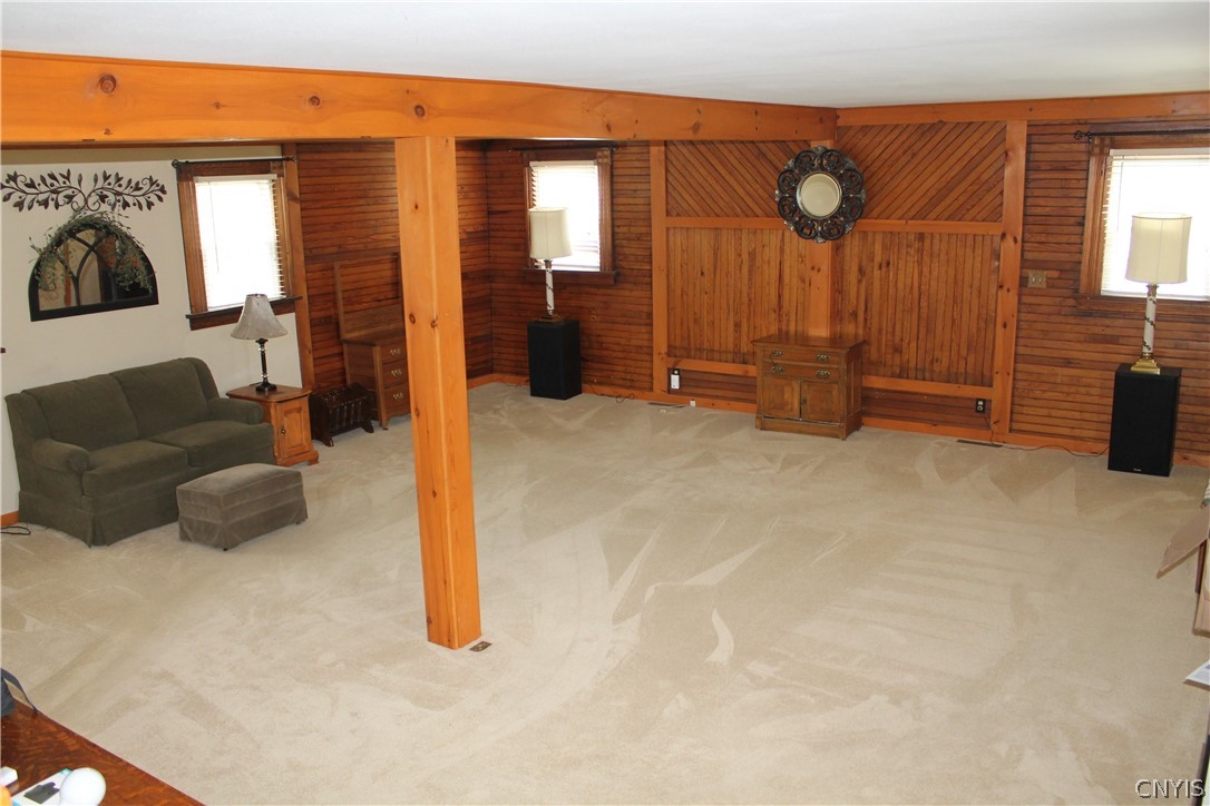 1845 Whiting Road Van Buren, NY 13112 - Photo 22 of 50 Livingroom