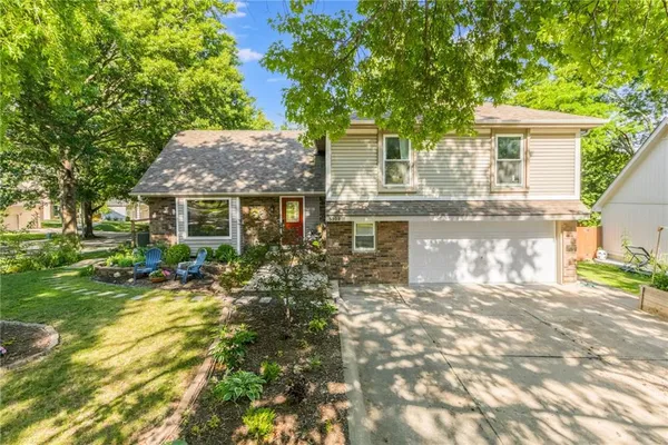 $359,900 | 5909 North Norton Avenue, Gladstone, MO 64119