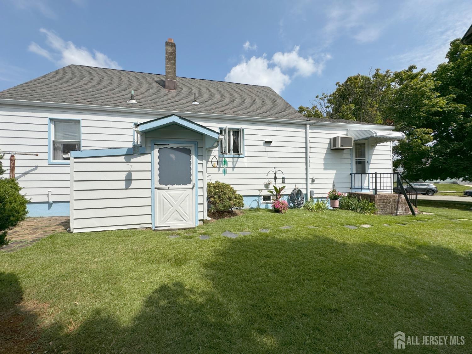 123 Crestview Road Fords, NJ 08863 - Photo 30 of 31 a house view with a garden space
