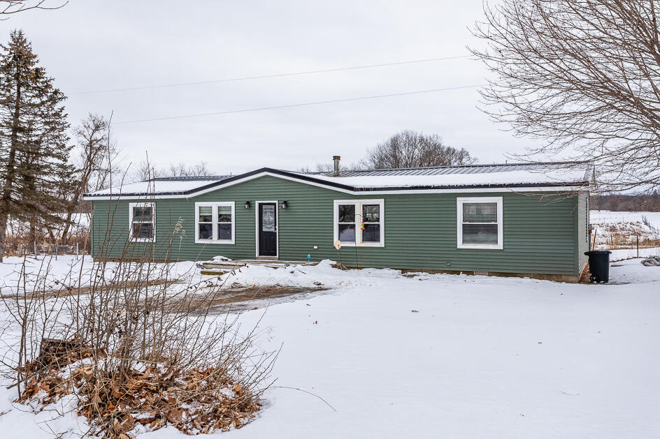 4105 South Williams Road Stockbridge, MI 49285 - Photo 2 of 31 5R9A0440