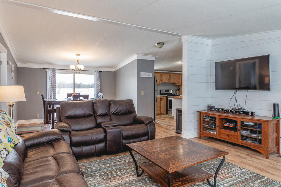 4105 South Williams Road Stockbridge, MI 49285 - Photo 5 of 31 5R9A0399-HDR