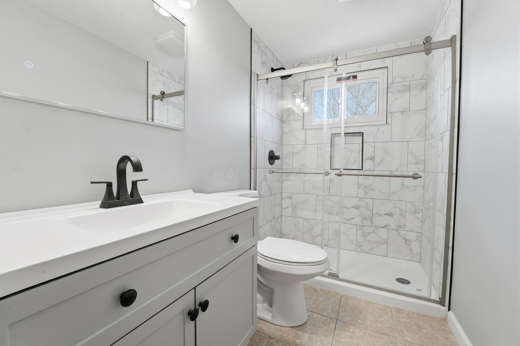 880 Lockville Road Pickerington, OH 43147 - Photo 17 of 59 39-web-or-mls-880-lockville-rd