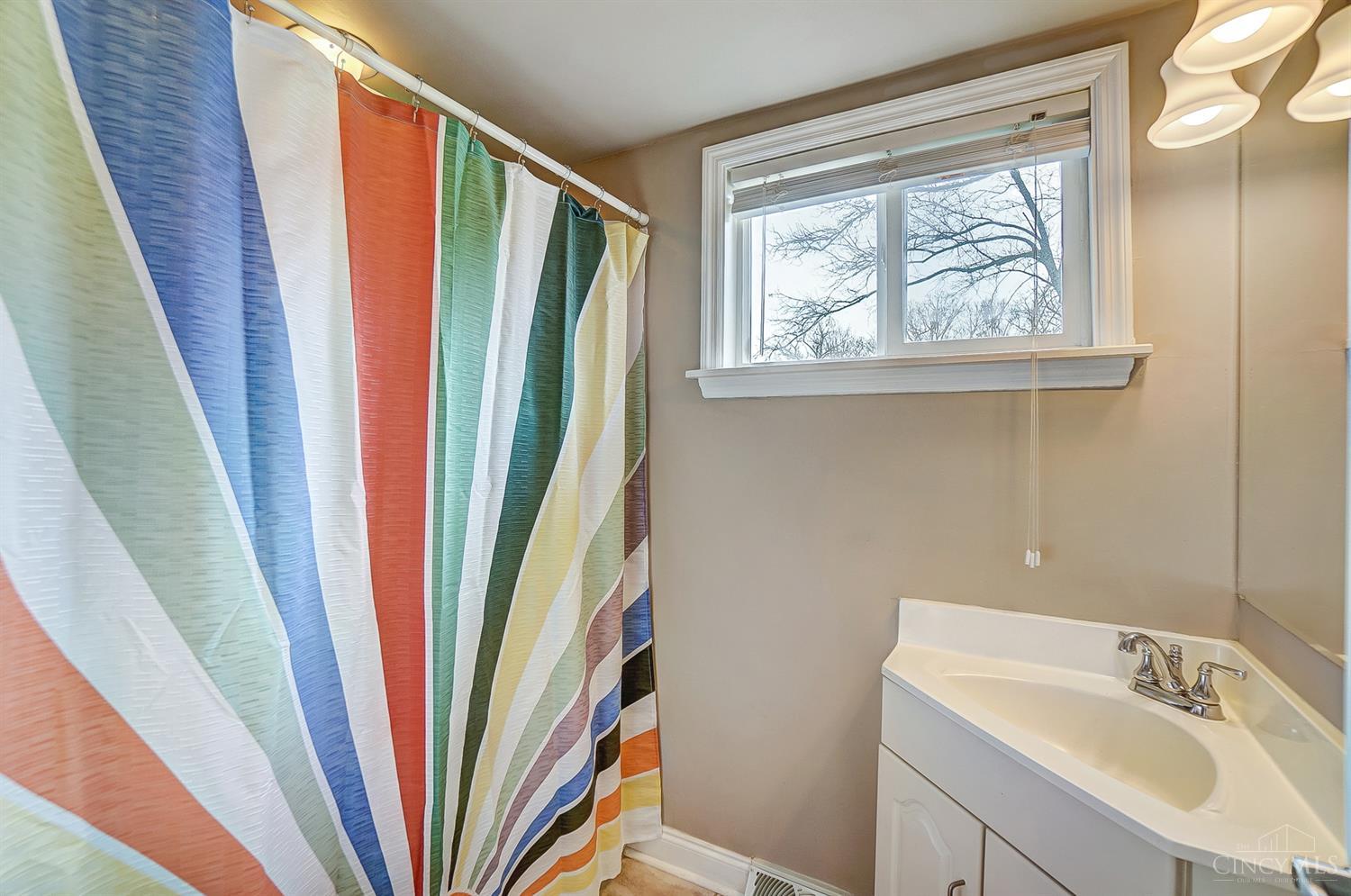 6309 Stirrup Road Cincinnati, OH 45244 - Photo 26 of 35 Gallery Image 26