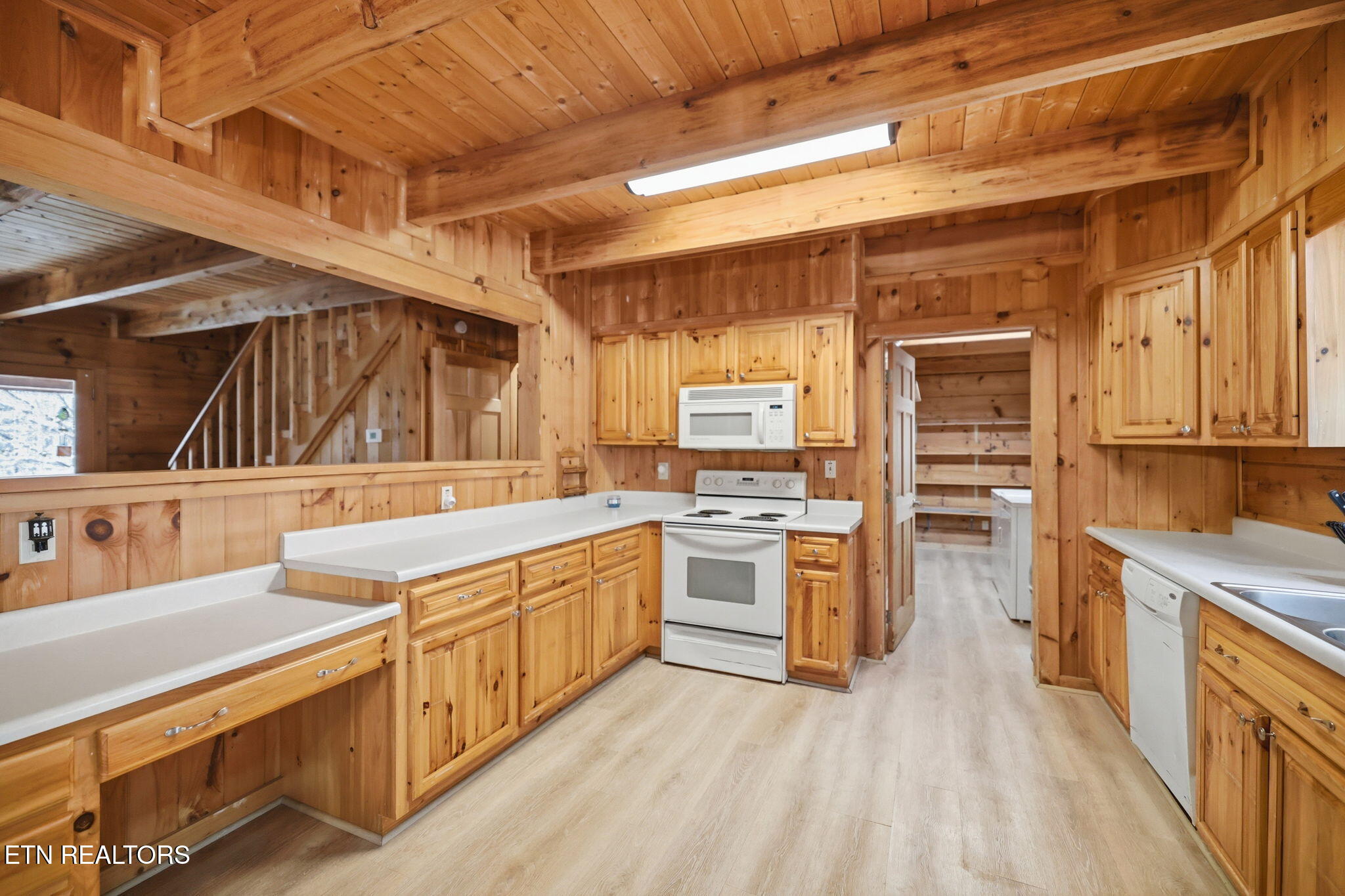 2175 Newt Huff Way Sevierville, TN 37862 - Photo 11 of 35 13-web-or-mls-IMG_1888