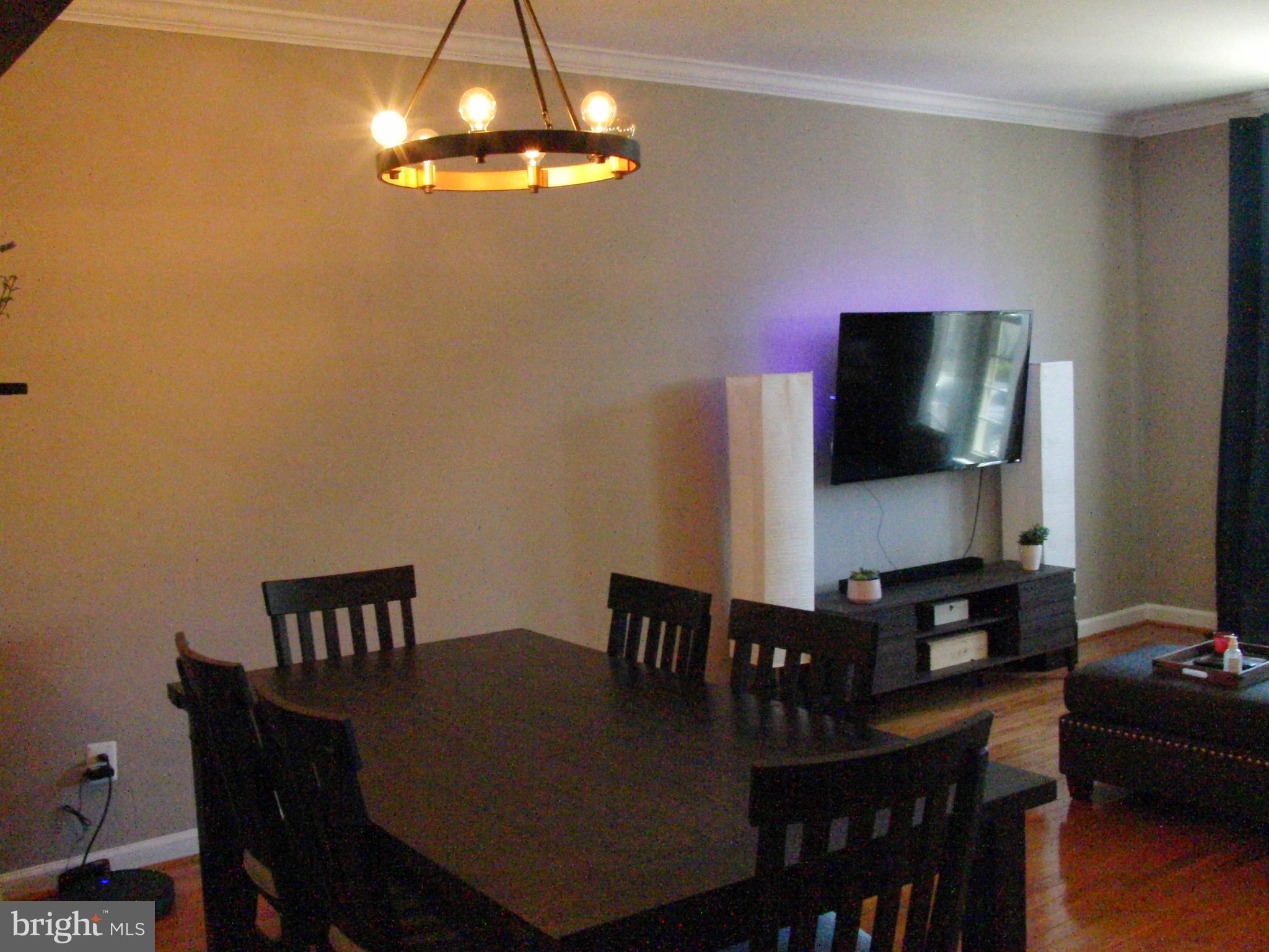 3616 Ransom Place Alexandria, VA 22306 - Photo 7 of 22 Dining area in large living room