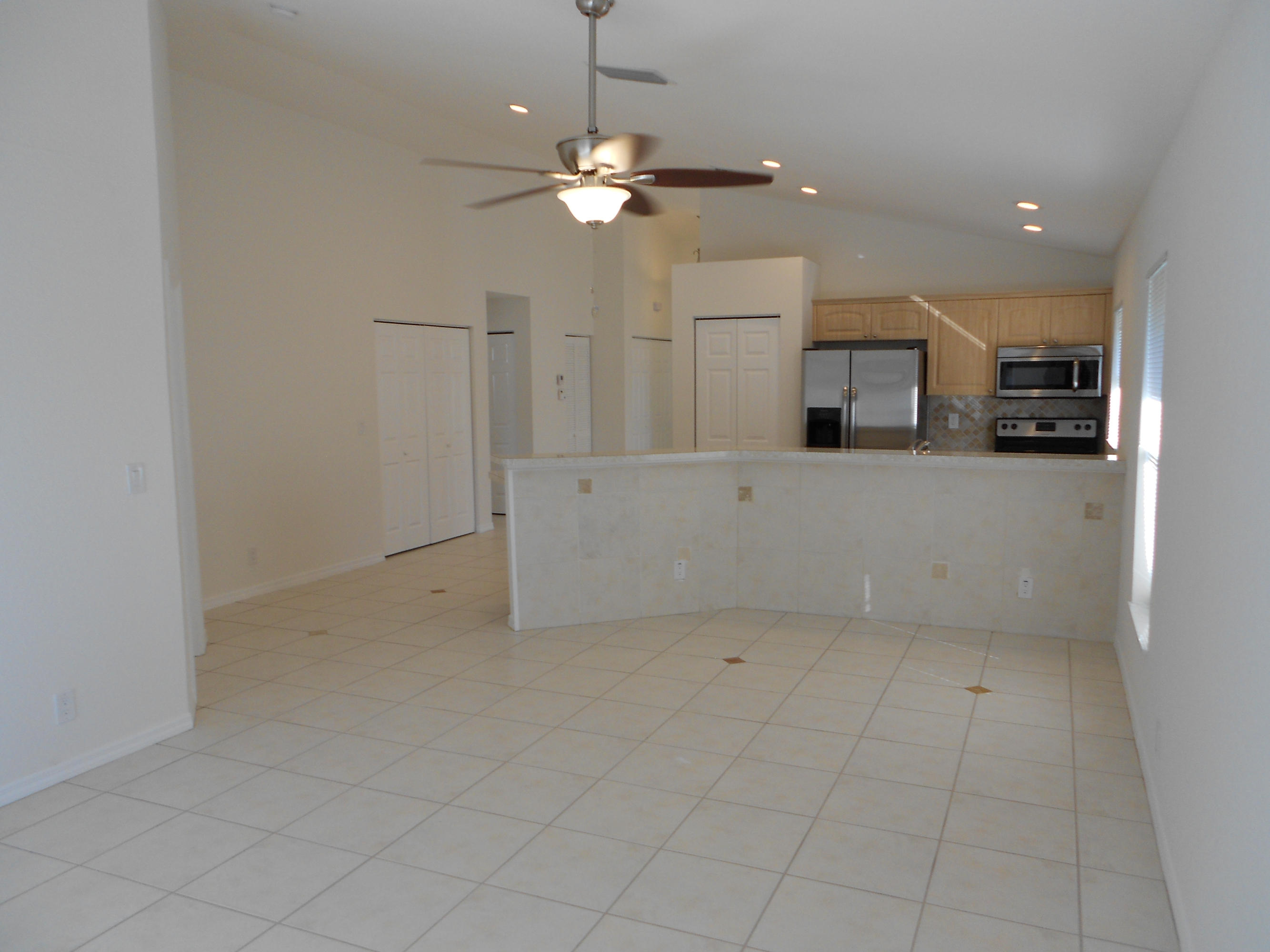 951 West 4th Street Riviera Beach, FL 33404 - Photo 6 of 12 Living Room