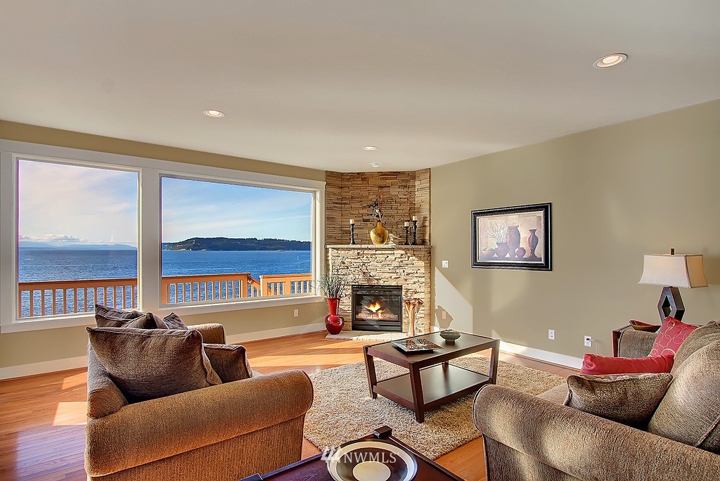 12602 Possession Lane Edmonds, WA 98026 - Photo 10 of 20 Gallery Image 10