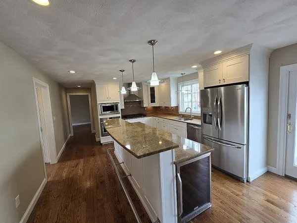 $1,150,000 | 2 Yvonne Drive, Saugus, MA 01906