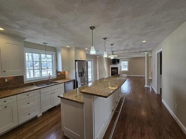 $1,150,000 | 2 Yvonne Drive, Saugus, MA 01906