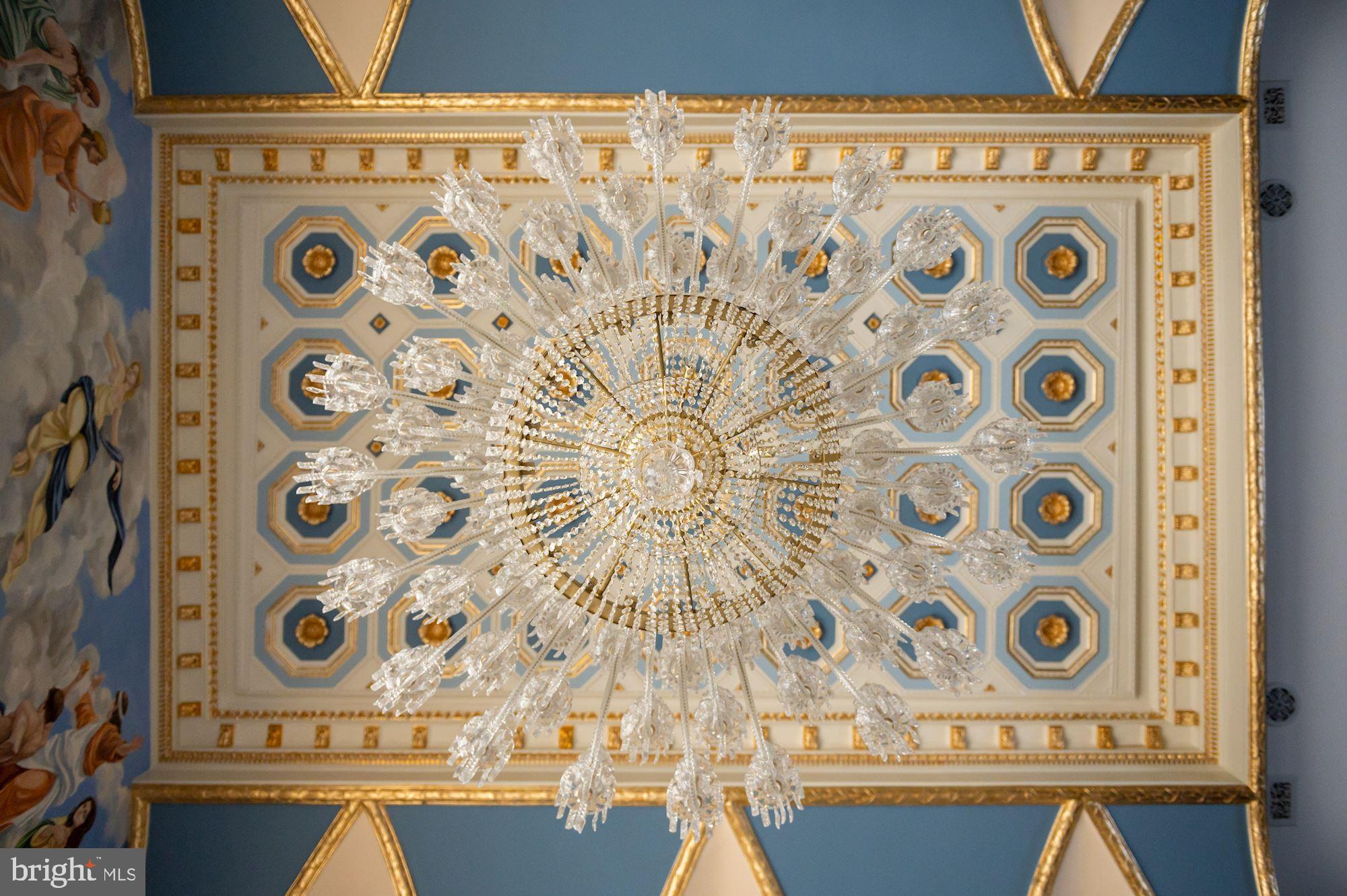 9300 River Road Potomac, MD 20854 - Photo 13 of 50 Establishing Perfect Symmetry