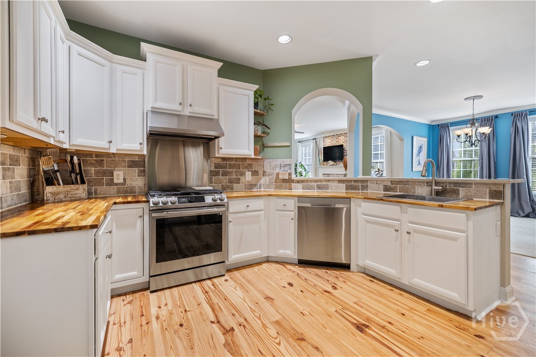 217 Bonaventure Road Savannah, GA 31404 - Photo 19 of 69