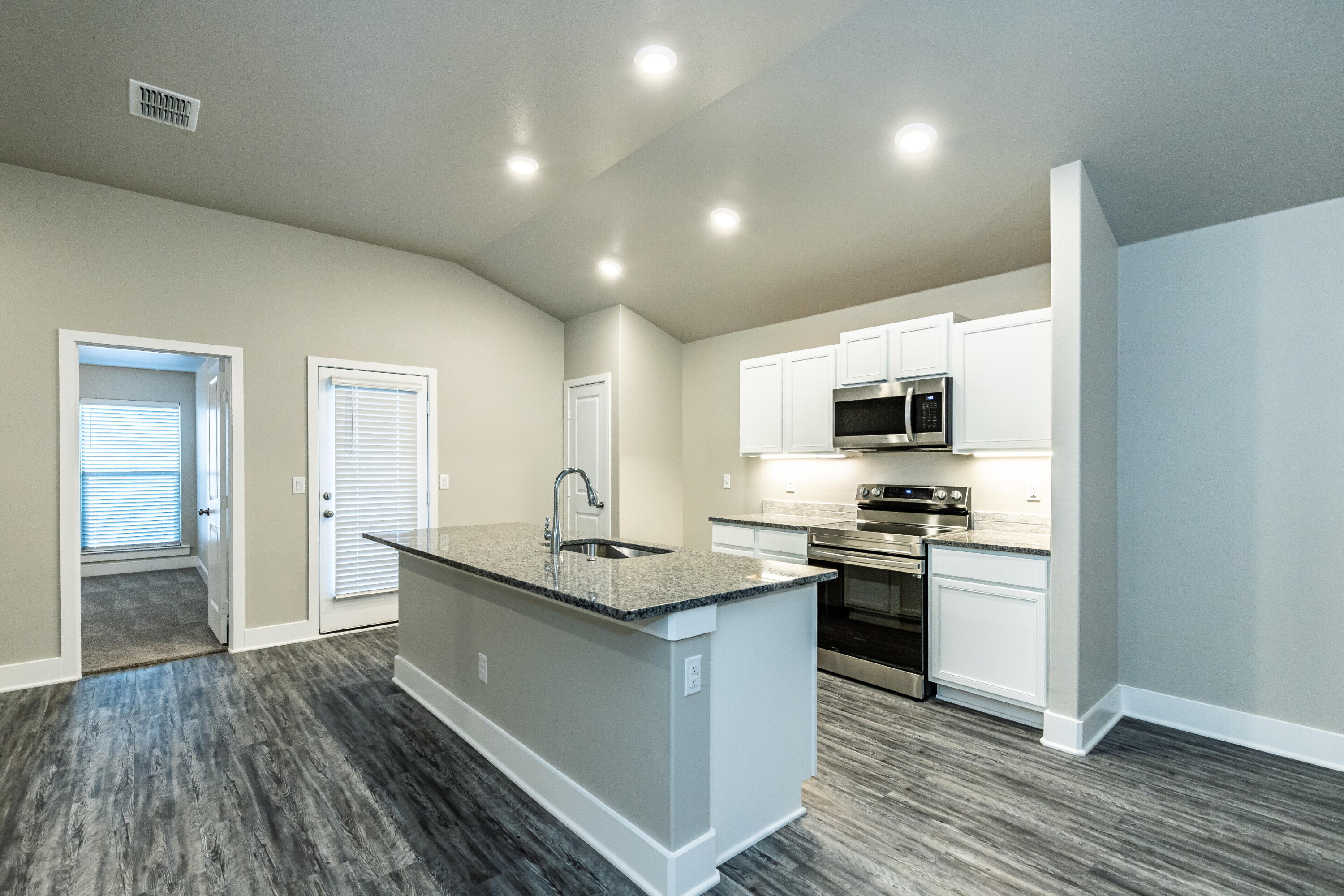13605 Avenue R Lubbock, TX 79423 - Photo 13 of 15 13605 Ave R-20