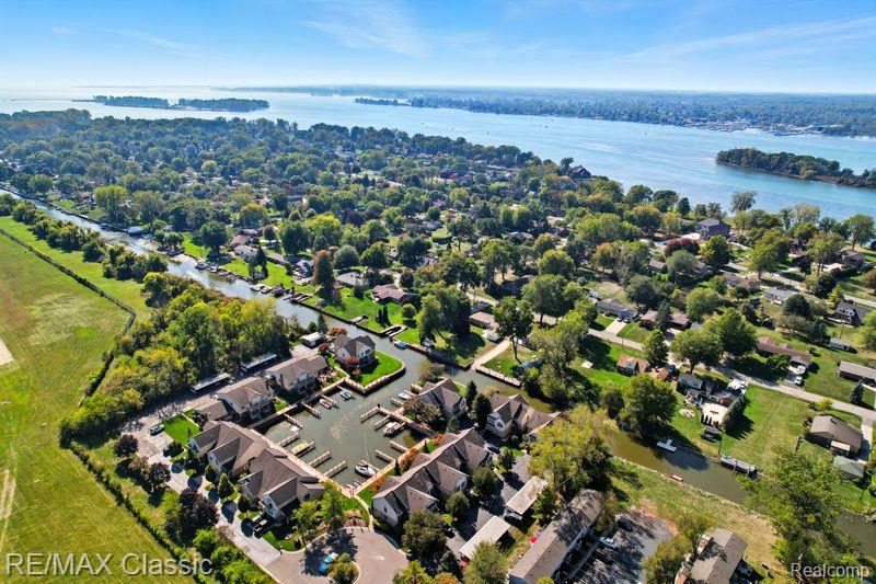 27820 Reo Road Grosse Ile, MI 48138 - Photo 40 of 45