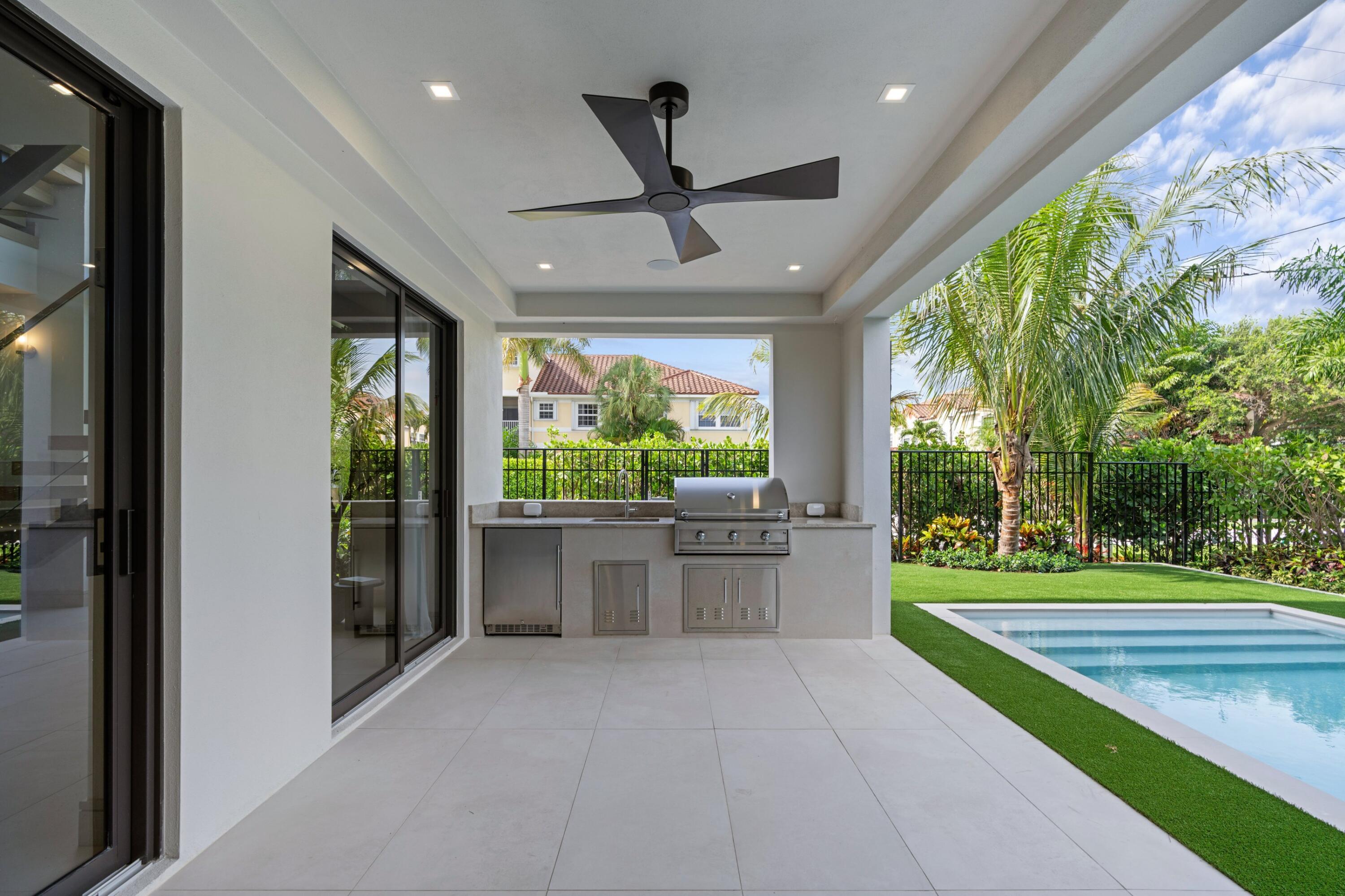 3099 Banyan Road, Unit B Boca Raton, FL 33432 - Photo 32 of 43 Summer Kitchen