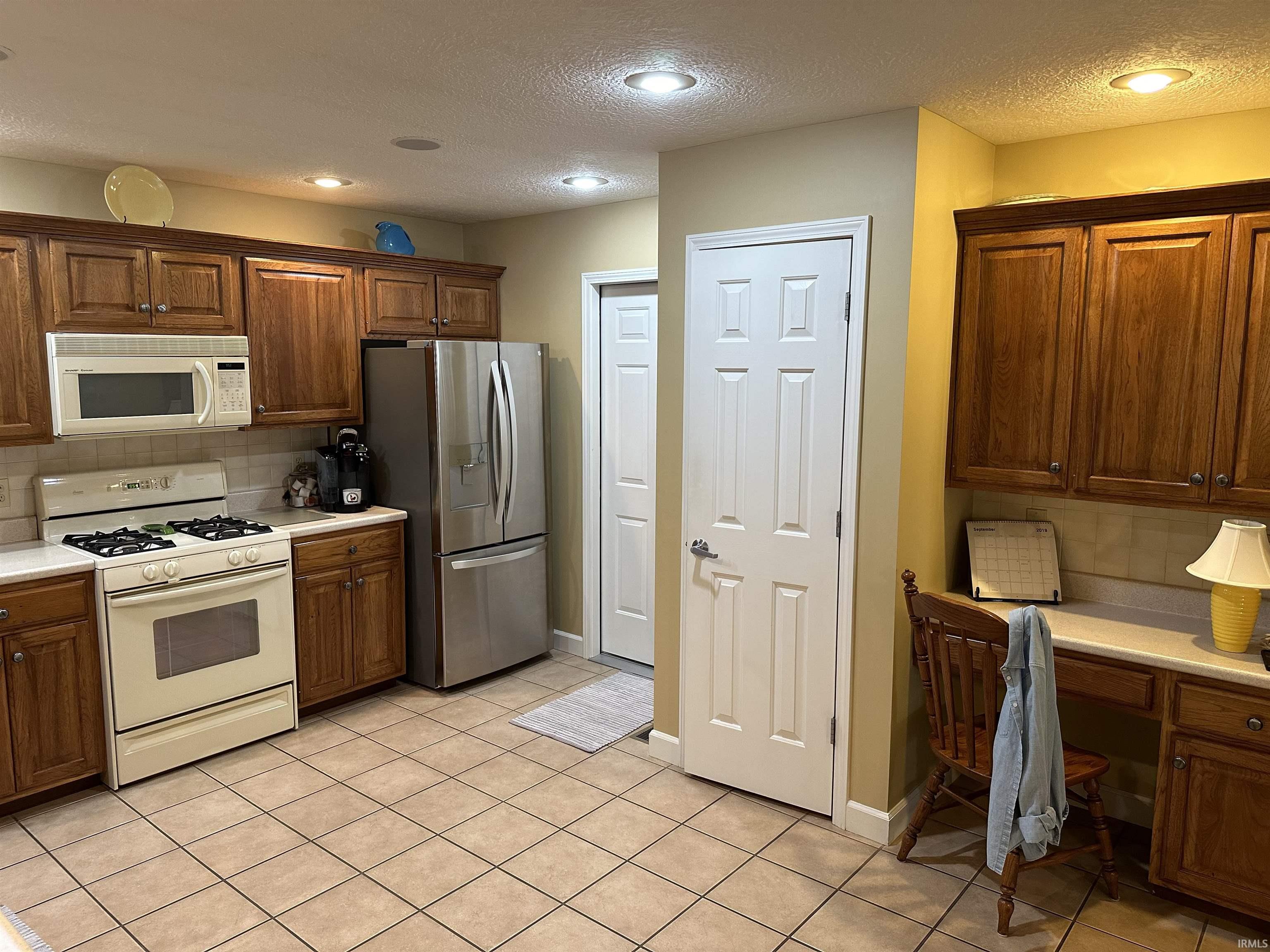 3400 West Riggin Road, Unit 48 Muncie, IN 47304 - Photo 2 of 19