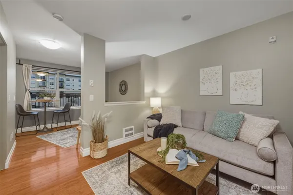$323,000 | 960 Harris Avenue, Unit 307, Bellingham, WA 98225