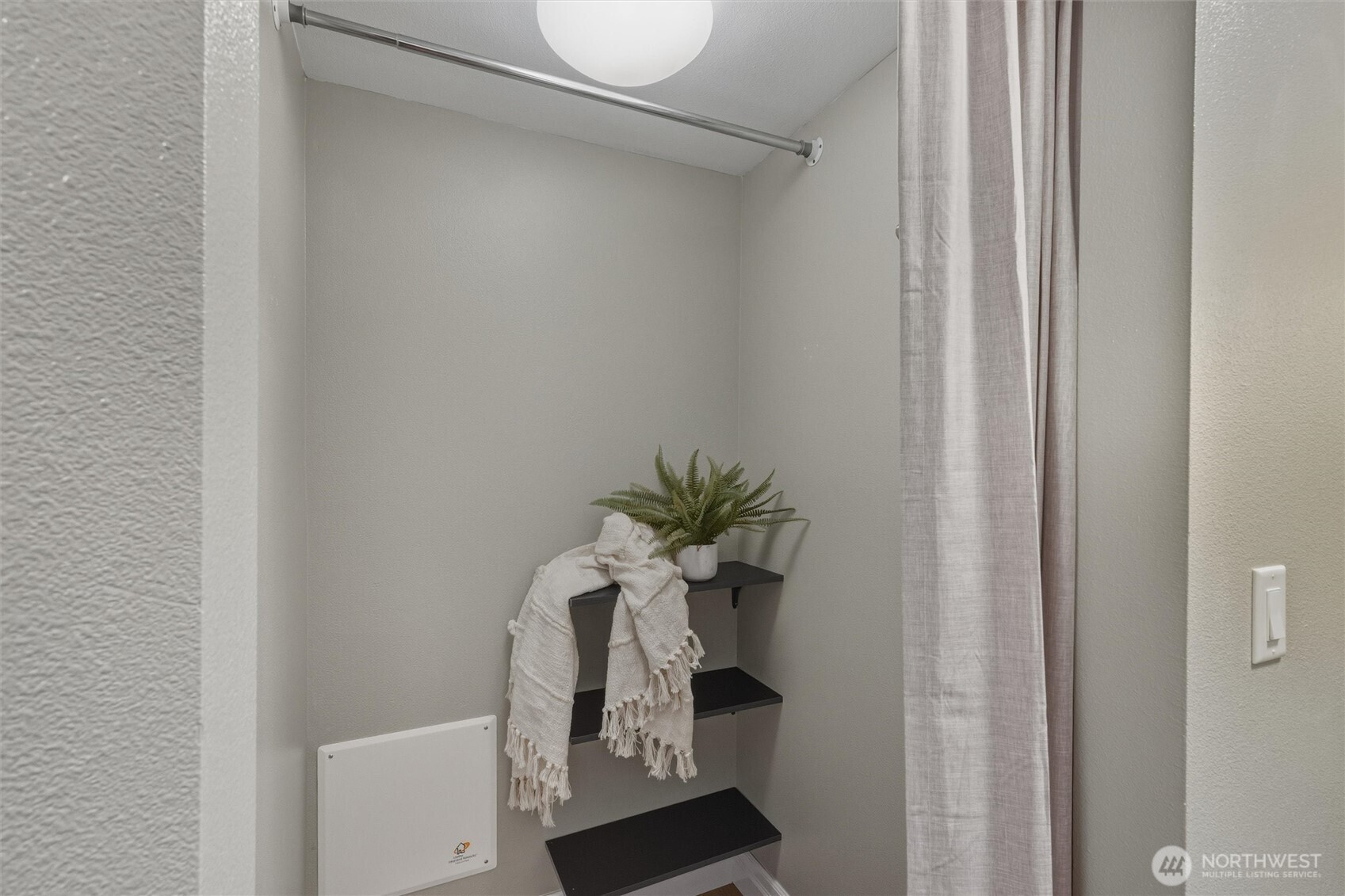 960 Harris Avenue, Unit 307 Bellingham, WA 98225 - Photo 12 of 37