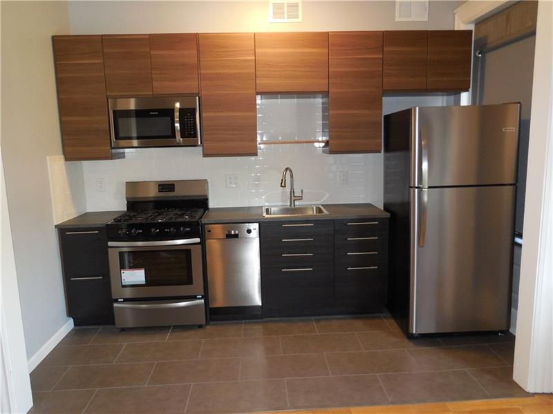 5266 Butler Street Pittsburgh, PA 15201 - Photo 3 of 8 Gallery Image 3