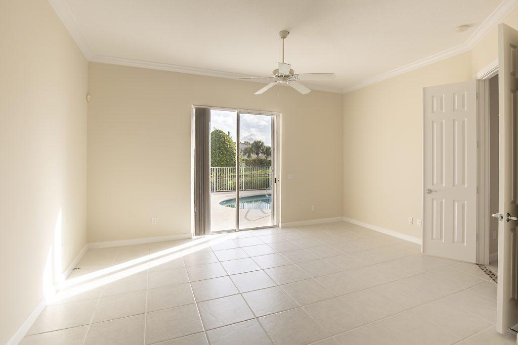 8435 Yorke Road Wellington, FL 33414 - Photo 12 of 31 B725DBFB-99C2-4D9E-ADAF-761613451012-SMA
