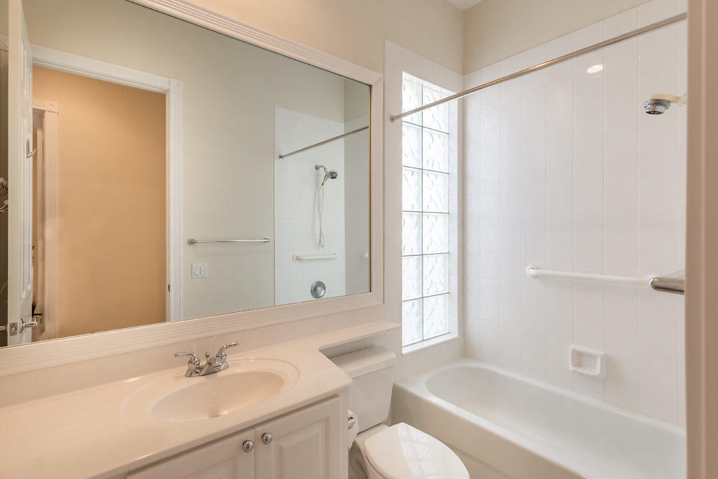 8435 Yorke Road Wellington, FL 33414 - Photo 18 of 31 5D0B487A-68D9-4925-ACF8-3C8B439D604F-SMA
