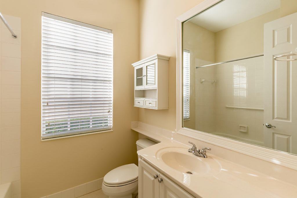 8435 Yorke Road Wellington, FL 33414 - Photo 20 of 31 IMG_0368-HDR-SMALL