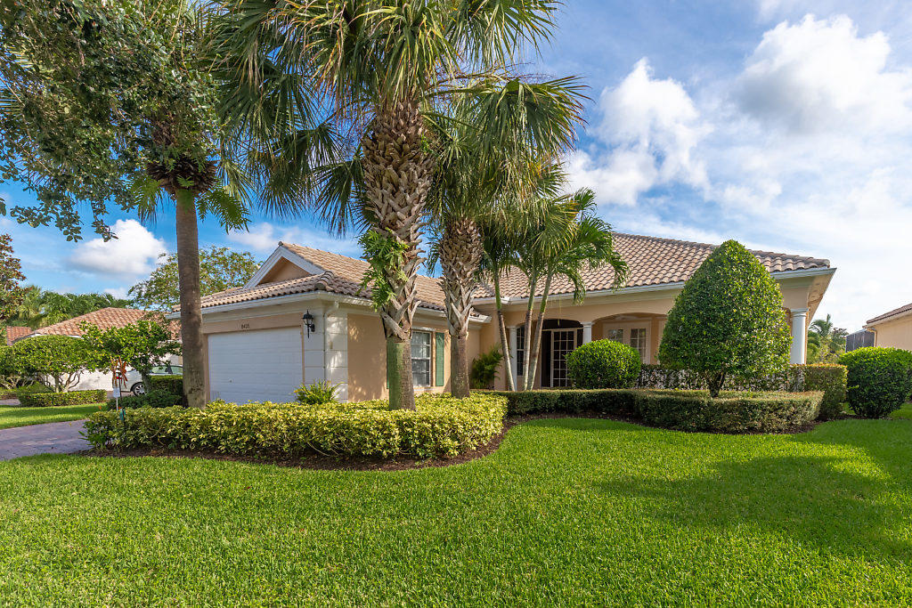 8435 Yorke Road Wellington, FL 33414 - Photo 2 of 31 IMG_0588-HDR-SMALL