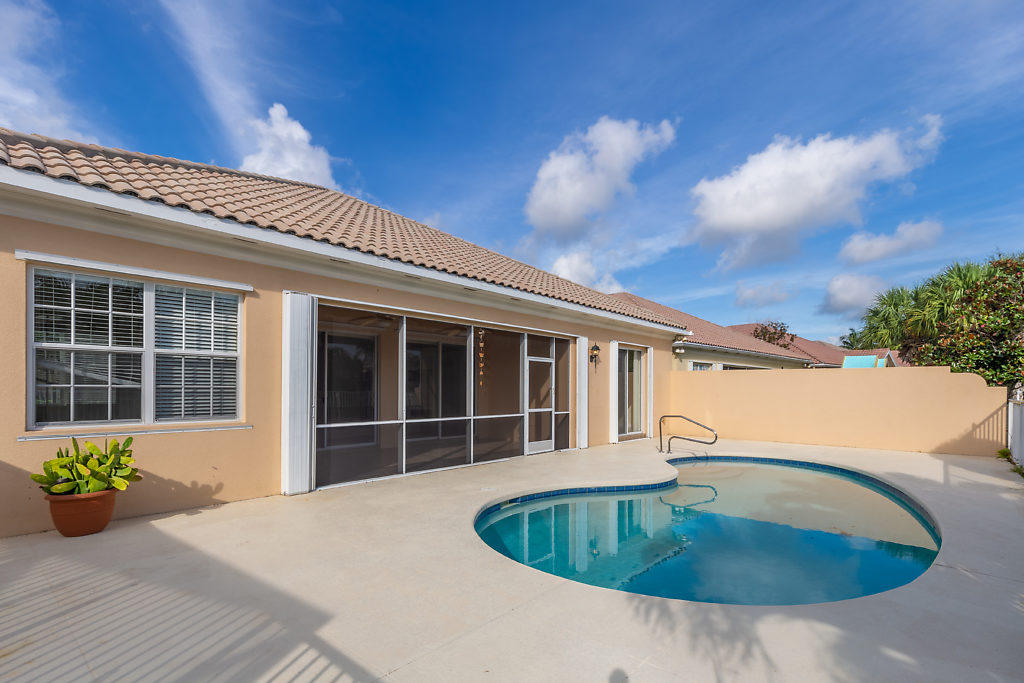 8435 Yorke Road Wellington, FL 33414 - Photo 22 of 31 IMG_0558-HDR-SMALL