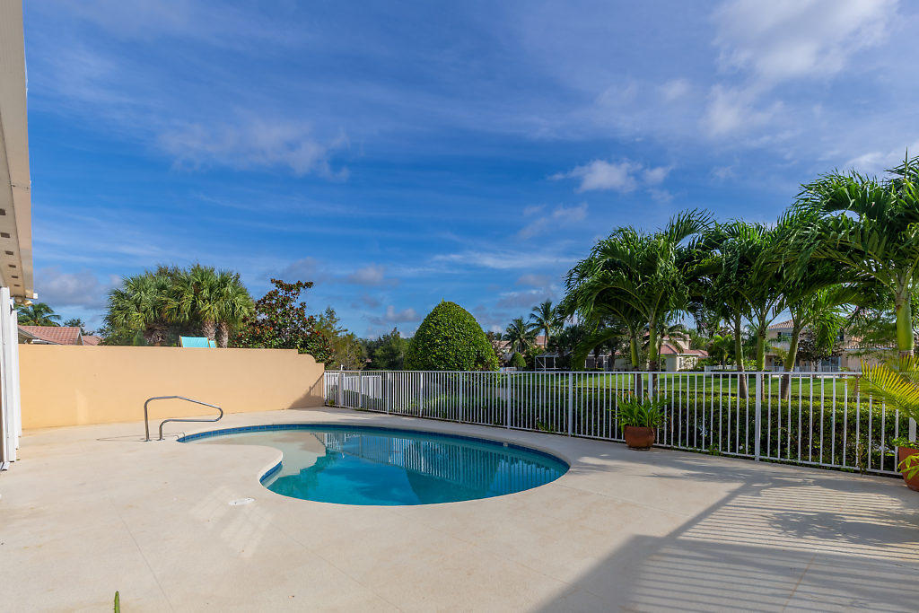 8435 Yorke Road Wellington, FL 33414 - Photo 23 of 31 IMG_0553-HDR-SMALL