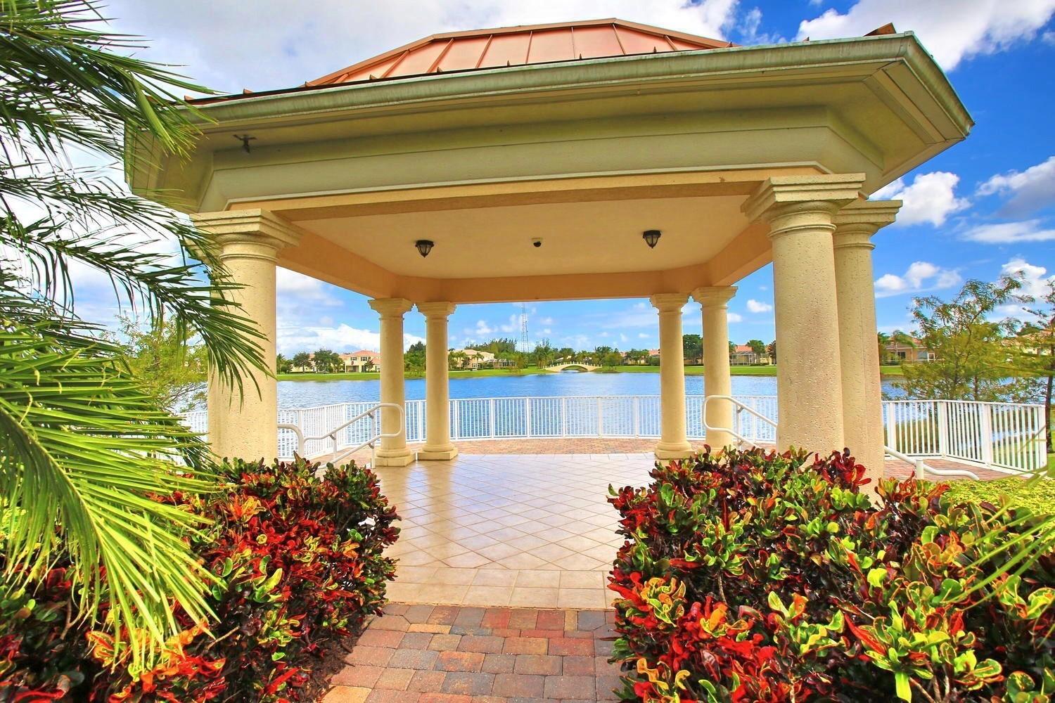 8435 Yorke Road Wellington, FL 33414 - Photo 26 of 31 VILWALK3