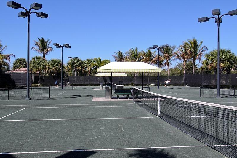 8435 Yorke Road Wellington, FL 33414 - Photo 30 of 31 VILWALK8
