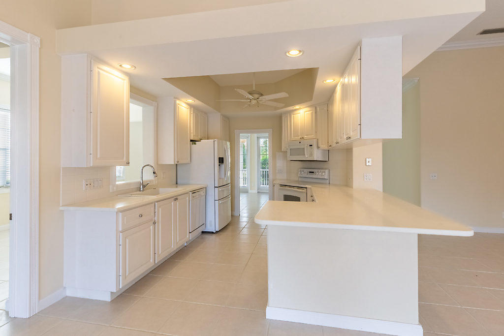 8435 Yorke Road Wellington, FL 33414 - Photo 9 of 31 IMG_0388-HDR-SMALL