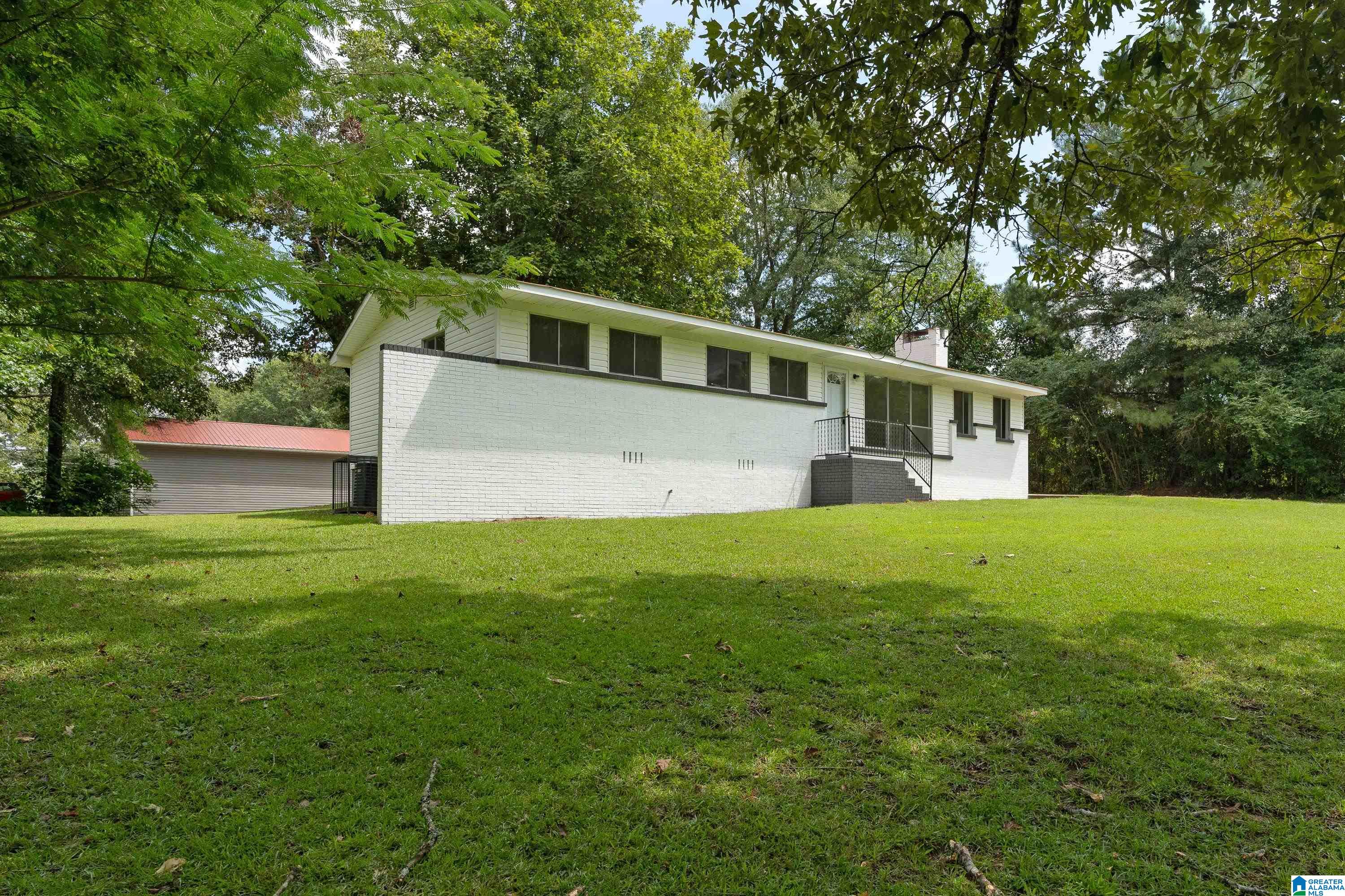 690 Dates Circle Bessemer, AL 35023 - Photo 2 of 23