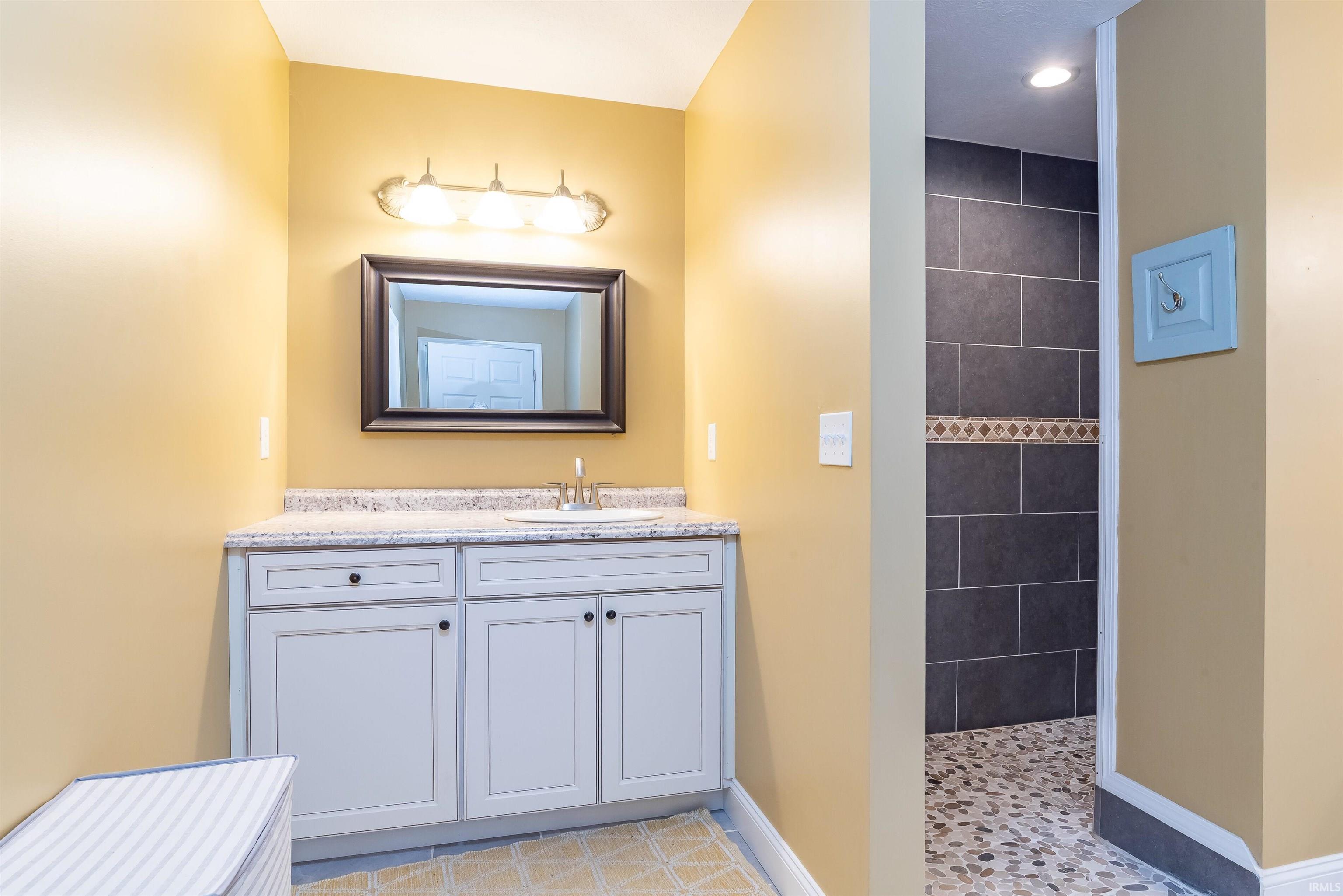 4335 North Rindle Lane Bloomington, IN 47404 - Photo 19 of 35