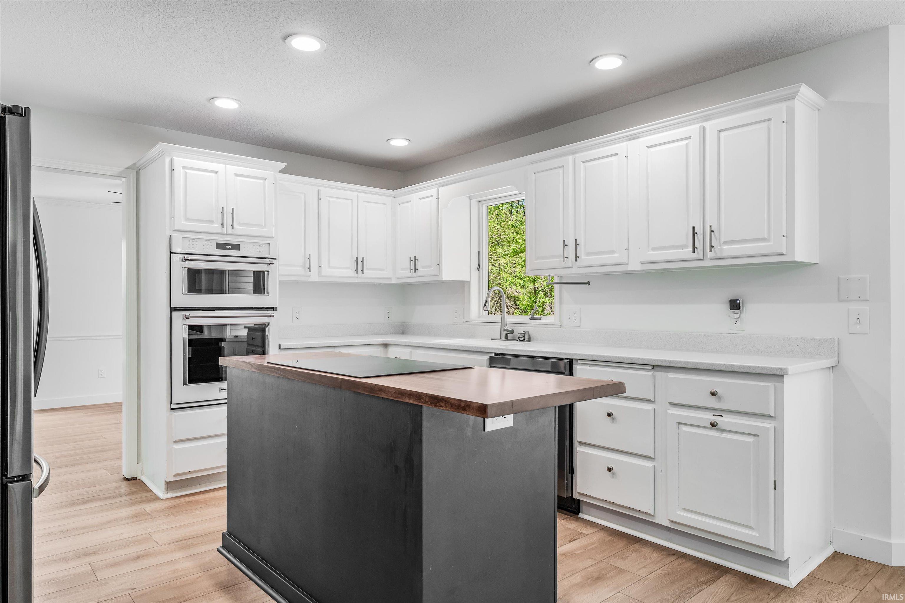 13731 Dunton Road Fort Wayne, IN 46845 - Photo 4 of 24 Gallery Image 4